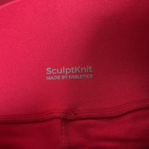 Fabletics‎ - Picture 5 of 5